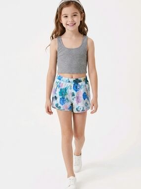 (001) You get 2 Pair Of shorts And 3 Tops